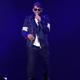 Illustration for article titled Lifetimes R. Kelly Docuseries Will Feature Input From His Alleged Sex Cult Victims Familiesem/em